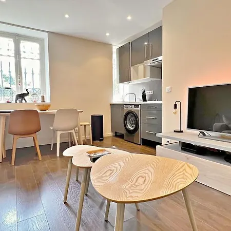 Le De Galles Apartment Nice